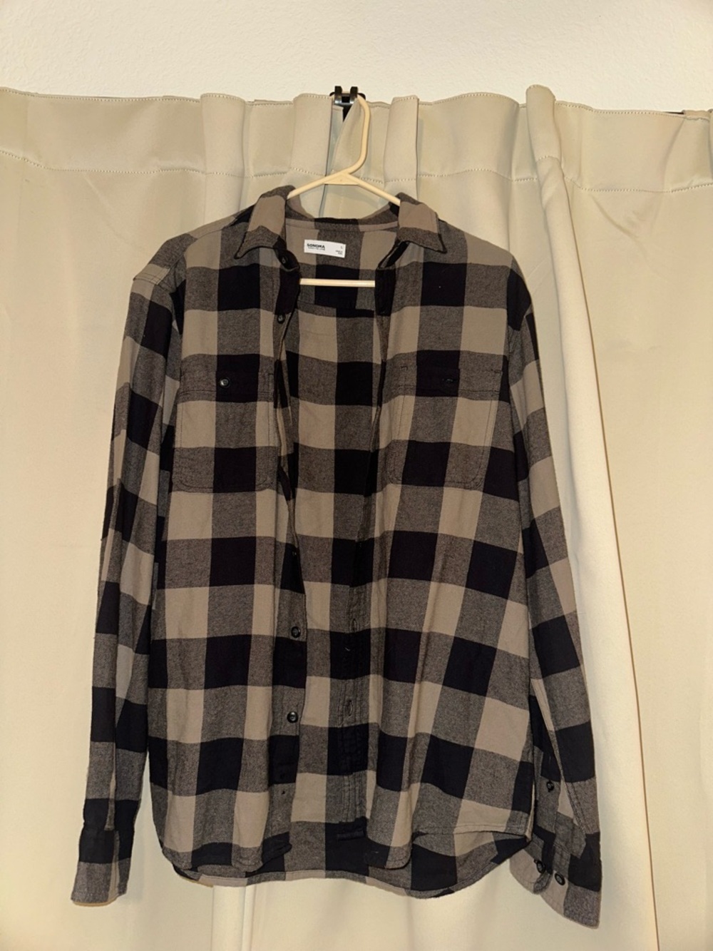 Men's Black and Beige Plaid Button-Up Shirt